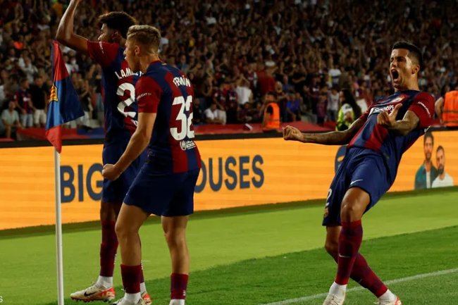 Barcelona regains the lead in La Liga