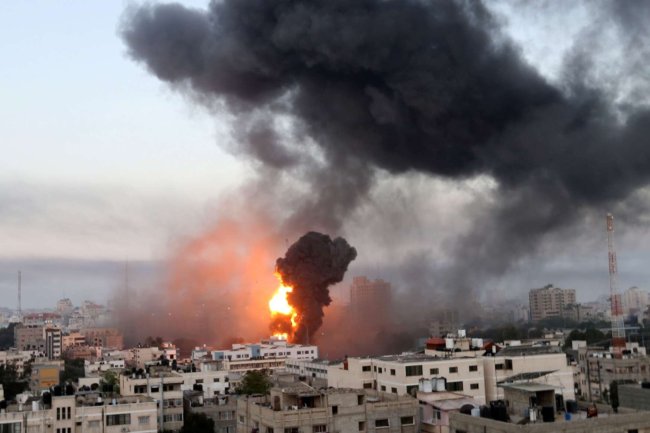 Hamas begins a major missile attack on Ashkelon