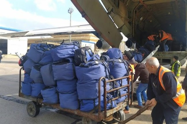 The largest aid plane from Pakistan arrives at the airport in the Egyptian city of Al-Arish