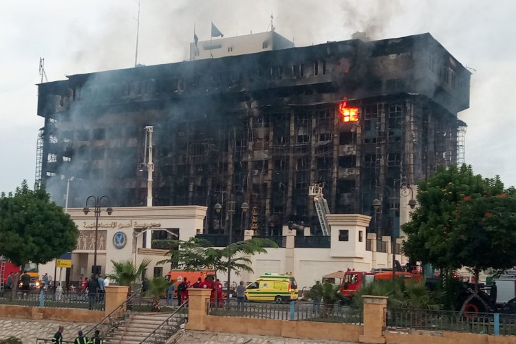 Fire in an Egyptian city security building