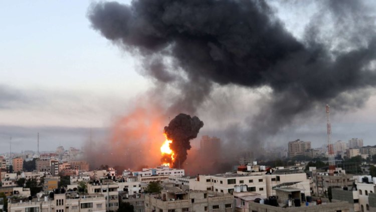 Hamas begins a major missile attack on Ashkelon