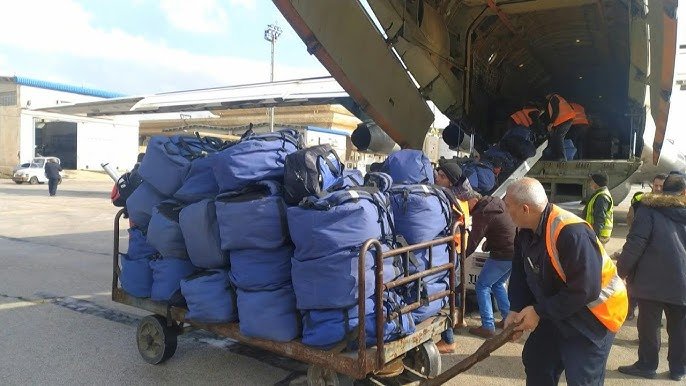 The largest aid plane from Pakistan arrives at the airport in the Egyptian city of Al-Arish