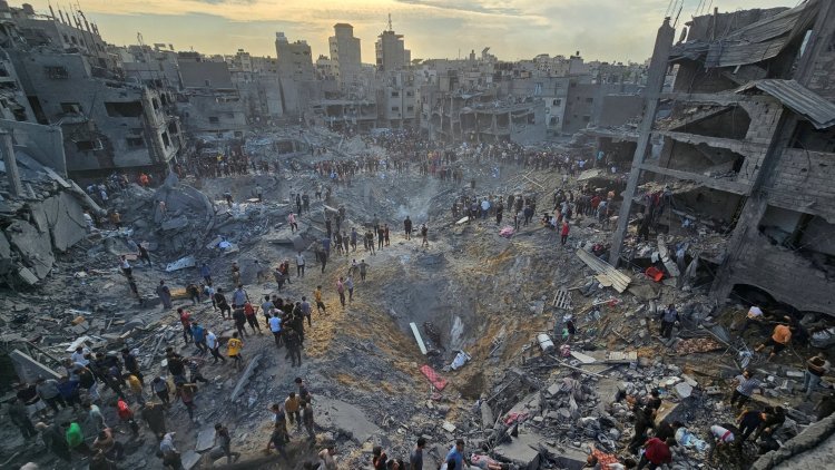 Israel bombed Jabalia camp with the second largest bomb