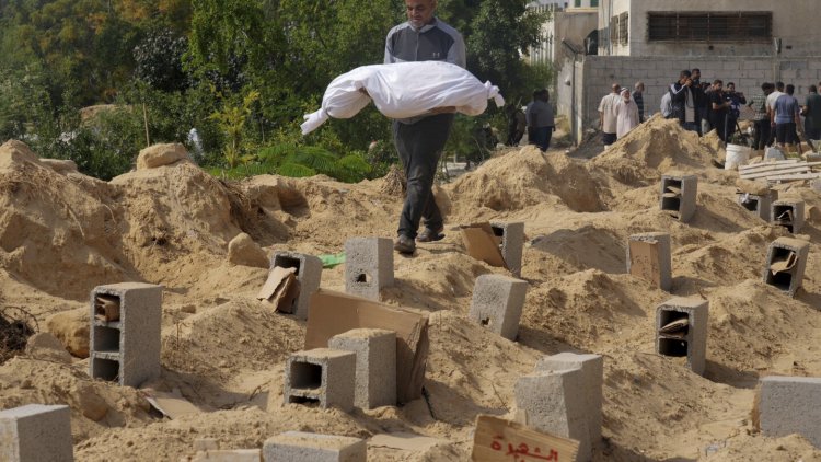 The Palestinian Ministry of Health decides to create mass graves for the martyrs of the bombing of Gaza