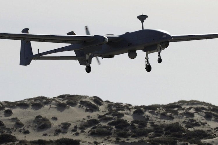 American drones over the Gaza Strip... monitoring tunnel openings to free detainees