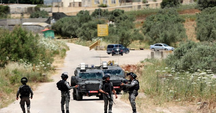 The Israeli occupation army penetrated the village of Al-Asakra, Bethlehem, in the West Bank
