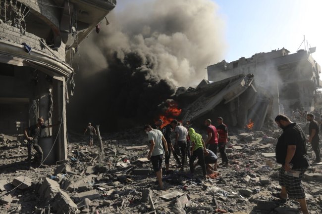 Intensive raids on the second day of the end of the truce, killing 230 martyrs