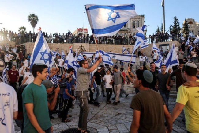 Dozens of settlers perform Talmudic rituals after storming Al-Aqsa Mosque