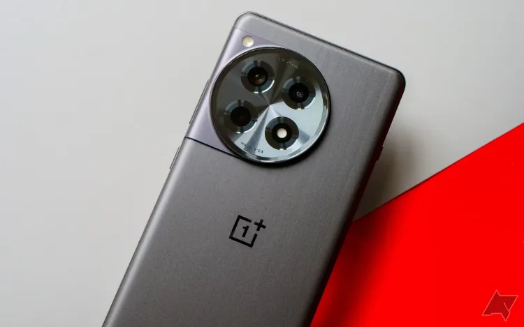Nothing Phone 2a vs. OnePlus 12R