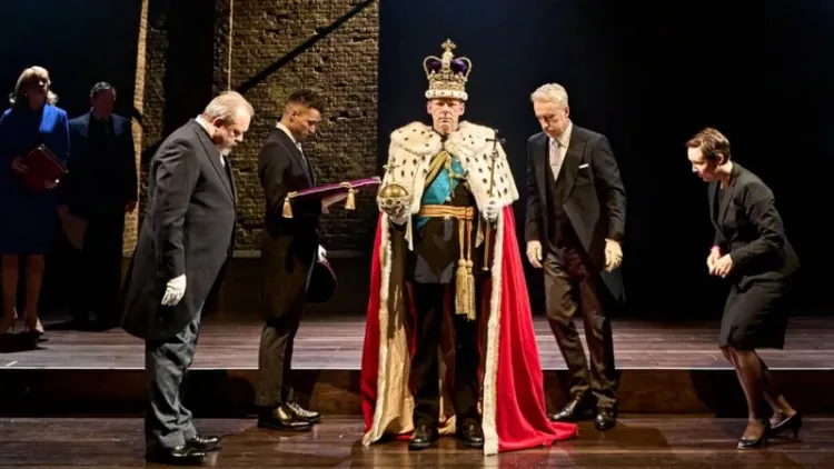 Sir Ian McKellen Shines as Falstaff in Player Kings