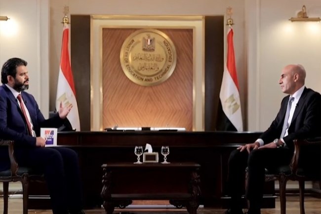 التعليم: الهدف هو تعليم الطلاب مهارات القيادة والعمل الجماعي